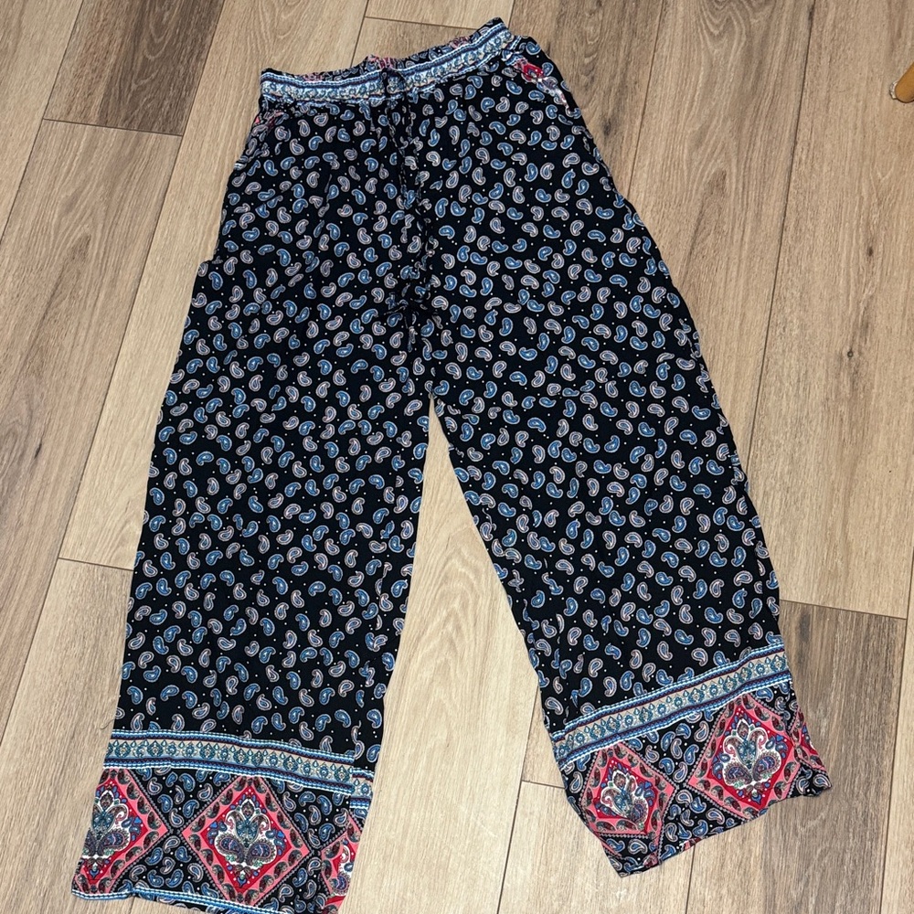 WE LOVE FASHION NWT S BlackRed BLUE Paisley pocket Wide Leg beachy rayon Pants